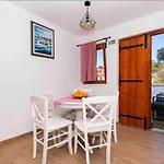 Luxury Stone House Amfora 아파트