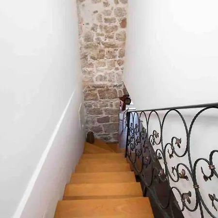 Luxury Stone House Amfora شقة