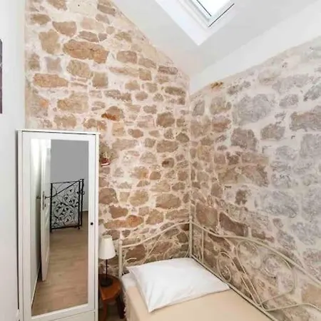 Luxury Stone House Amfora * Ražanj