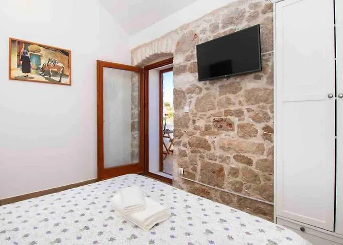 דירה Luxury Stone House Amfora Ražanj