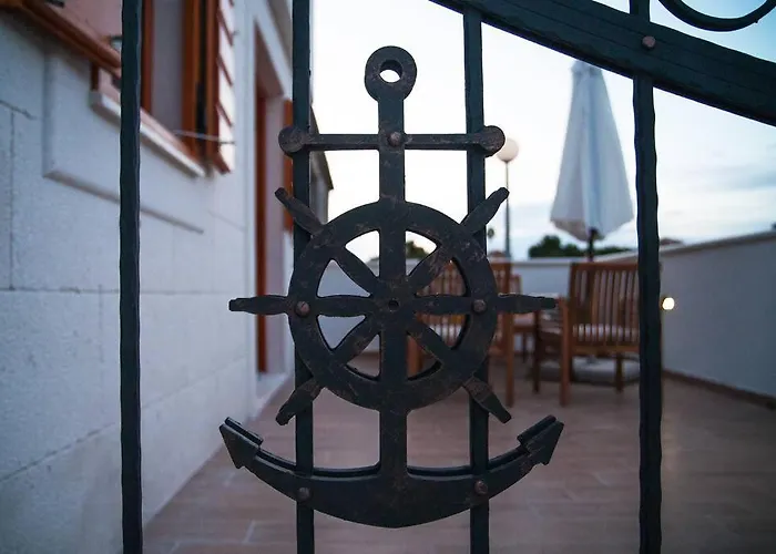 Luxury Stone House Amfora *